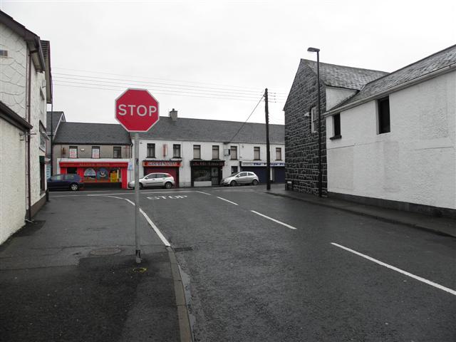 A local photograph from County Antrim, sourced from Wikimedia Commons.