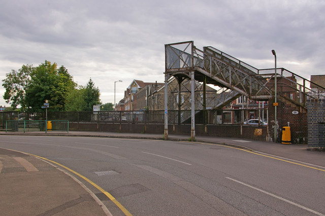 A local photograph of Horley, sourced from Wikimedia Commons.