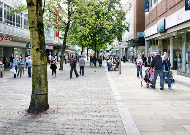 A local photograph of Swansea, sourced from Wikimedia Commons.